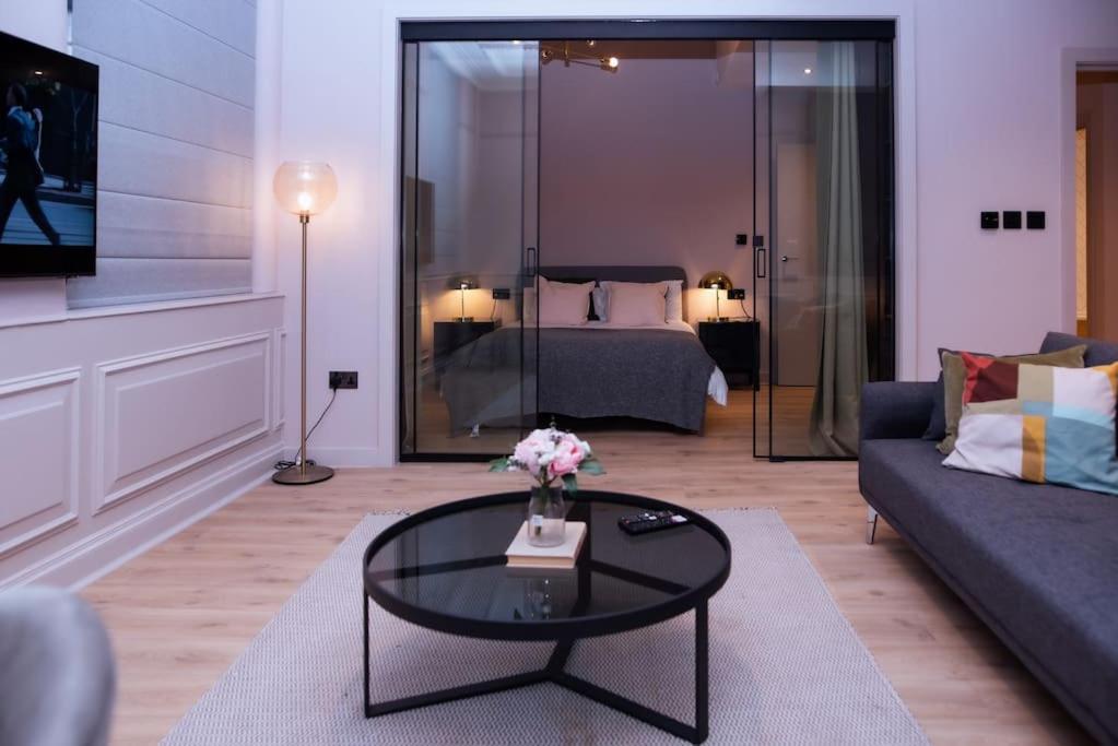 Luxurious Stunning 2Bedroom Apartment Μάντσεστερ Εξωτερικό φωτογραφία