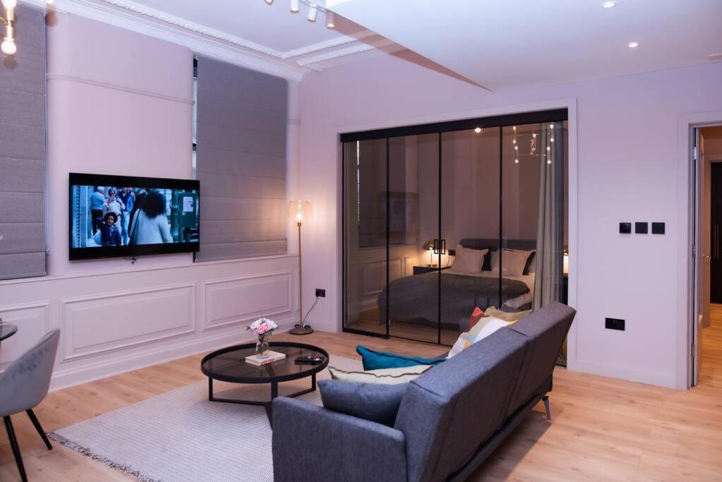 Luxurious Stunning 2Bedroom Apartment Μάντσεστερ Εξωτερικό φωτογραφία