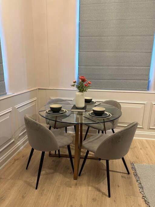 Luxurious Stunning 2Bedroom Apartment Μάντσεστερ Εξωτερικό φωτογραφία
