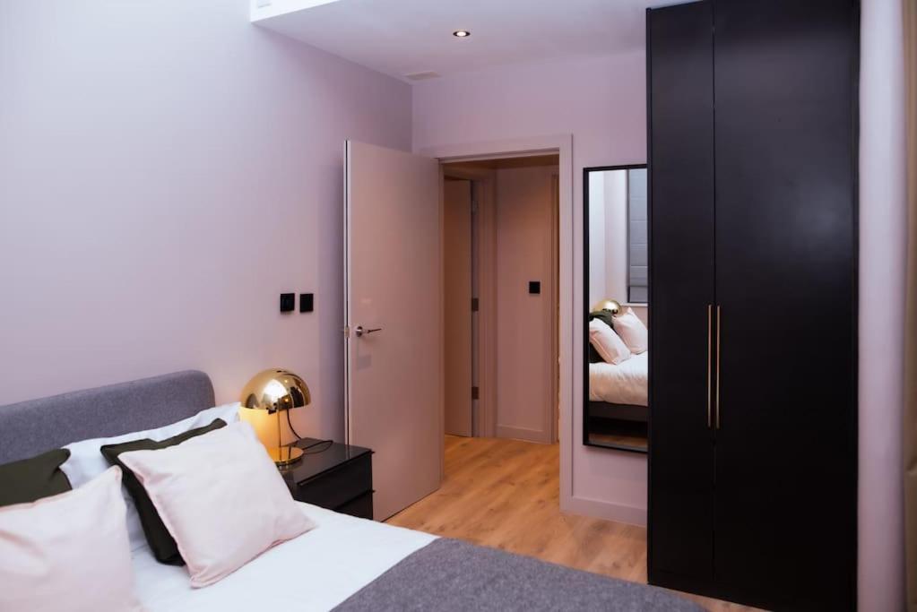 Luxurious Stunning 2Bedroom Apartment Μάντσεστερ Εξωτερικό φωτογραφία